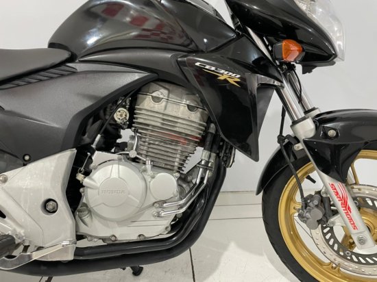 honda-cb-3oor-2015-51192