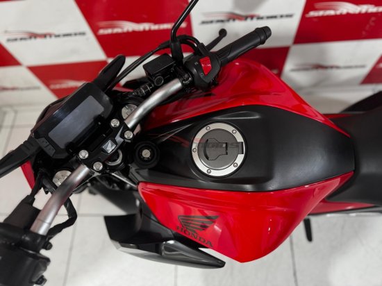 honda-cb-300f-twister-2025-45585